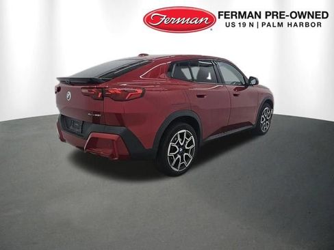 Used 2025 BMW X2 xDrive28i image 11