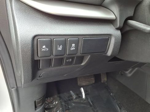 Used 2024 Mitsubishi Eclipse Cross SE AWD/4WD image 10