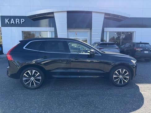 Certified 2022 Volvo XC60 B5 Momentum w/ Climate Package image 11