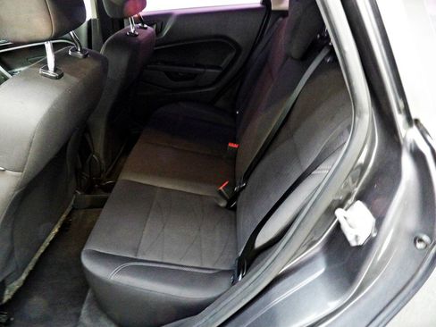 Used 2019 Ford Fiesta SE image 10