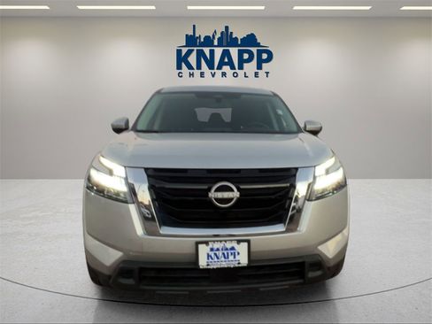Used 2024 Nissan Pathfinder SV image 8