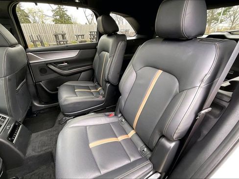 Certified 2024 MAZDA CX-90 3.3 Turbo w/ Premium Plus Pkg image 26