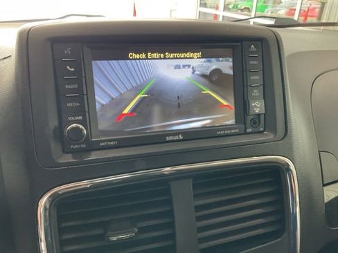 Used 2012 Dodge Grand Caravan SXT w/ Entertainment Group 1 image 16