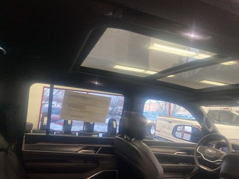 New 2026 Jeep Grand Wagoneer L Limited image 37