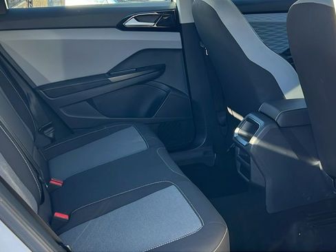 Used 2024 Volkswagen Taos S image 12