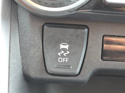 Used 2023 Toyota RAV4 LE FWD image 9