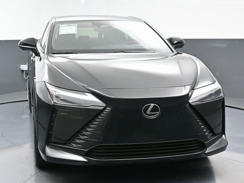 Used 2023 Lexus RZ 450e Premium w/ Technology Package image 4