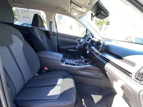 New 2026 Kia Sorento LX FWD image 23