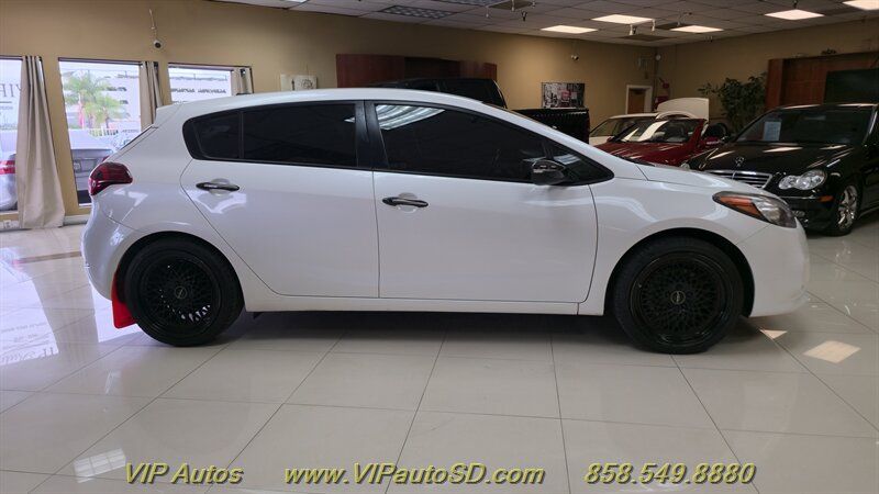 Used 2015 Kia Forte SX FWD image 18
