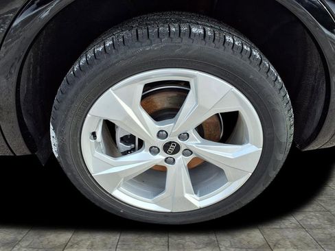 Used 2025 Audi Q5 2.0T Premium Plus w/ Premium Plus Package image 6