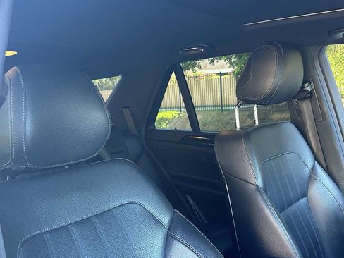 Used 2018 Mercedes-Benz GLE 350 w/ Premium 1 Package image 10