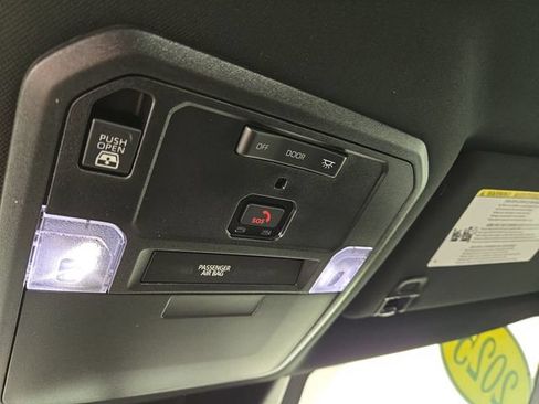 Used 2025 Toyota Tundra SR5 w/ SR5 Convenience Package AWD/4WD image 29
