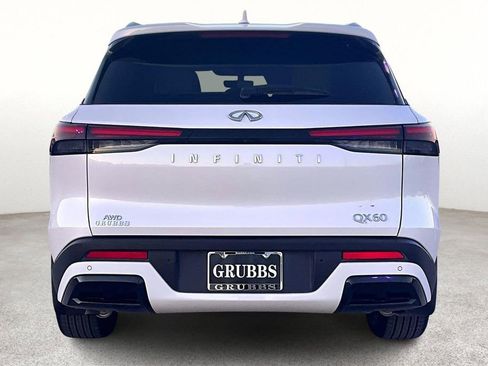 Certified 2025 INFINITI QX60 Luxe image 6