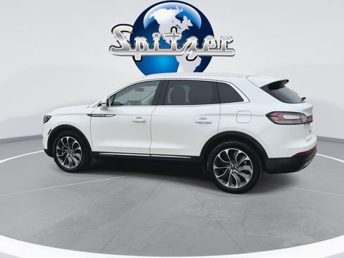 Used 2023 Lincoln Nautilus Reserve image 7