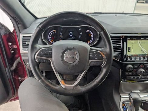 Used 2019 Jeep Grand Cherokee Altitude image 9