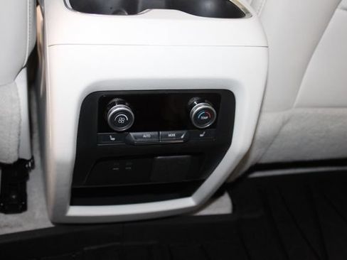 Used 2025 Buick Enclave Avenir w/ Super Cruise Package AWD/4WD image 15