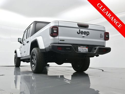 Used 2023 Jeep Gladiator Willys image 50