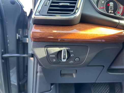 Used 2023 Audi Q5 2.0T Premium Plus w/ Premium Plus Package image 21