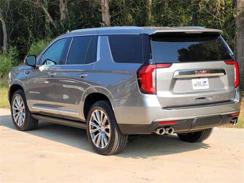 Used 2023 GMC Yukon Denali image 6