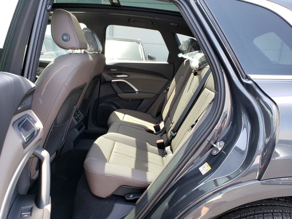 New 2026 Audi Q5 Premium Plus AWD/4WD image 8