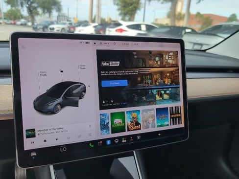 Used 2018 Tesla Model 3 Long Range AWD/4WD image 18