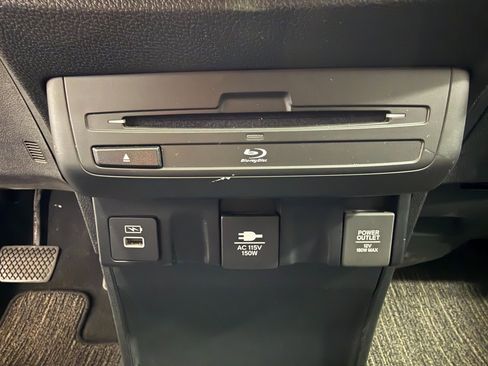 Used 2024 Honda Odyssey Touring image 13