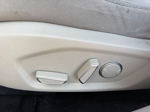 Used 2020 Ford Fusion SE FWD image 41