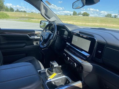 Certified 2023 Chevrolet Silverado 1500 RST w/ Convenience Package II AWD/4WD image 11