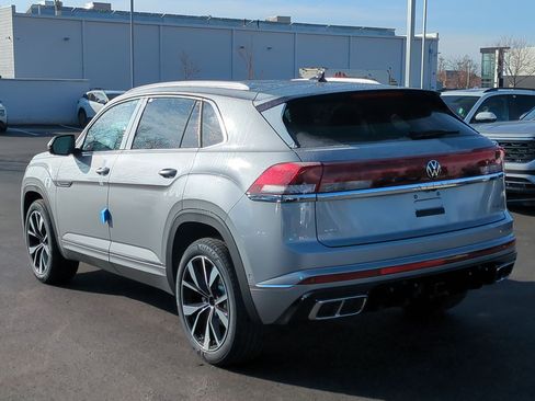New 2026 Volkswagen Atlas Cross Sport SEL Premium R-Line AWD/4WD image 8