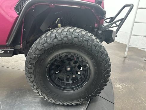 Used 2024 Jeep Wrangler Unlimited Rubicon 392 AWD/4WD image 10