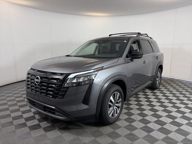 Certified 2026 Nissan Pathfinder SL AWD/4WD image 2