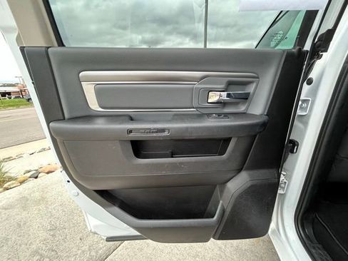 Used 2021 RAM 1500 Classic SLT AWD/4WD image 26