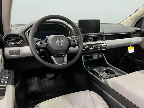 Used 2025 Honda Pilot Elite image 20