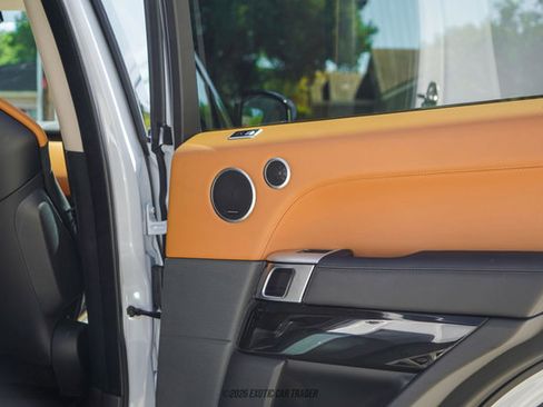 Used 2022 Land Rover Range Rover Sport SVR image 54