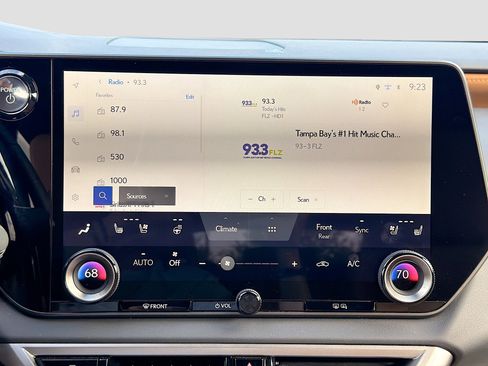 Used 2025 Lexus RX 350h w/ Convenience Package image 33