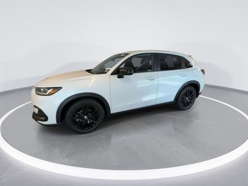 Used 2026 Honda HR-V Sport image 4