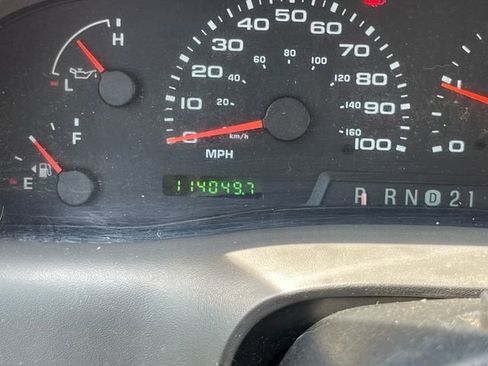 Used 2003 Ford F250 XLT image 16