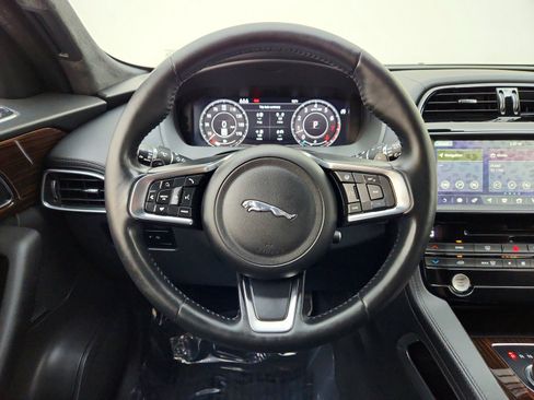 Used 2019 Jaguar F-PACE Prestige AWD/4WD image 23