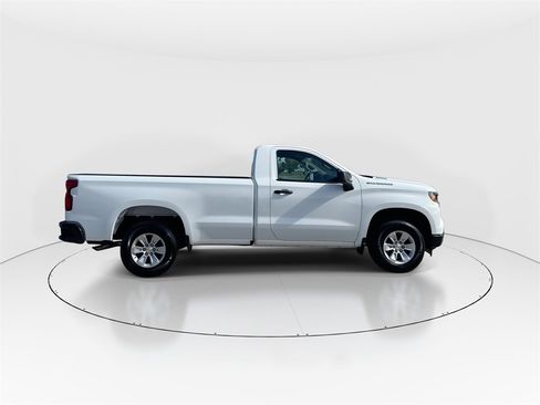 Used 2025 Chevrolet Silverado 1500 W/T image 9