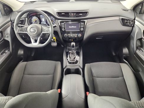 Used 2022 Nissan Rogue Sport S image 13