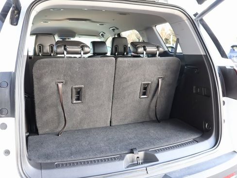 Used 2019 GMC Acadia SLT image 17