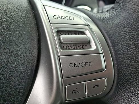 Used 2014 Nissan Rogue SL AWD/4WD image 22