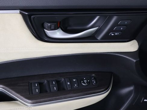 Used 2018 Honda Clarity Touring image 19