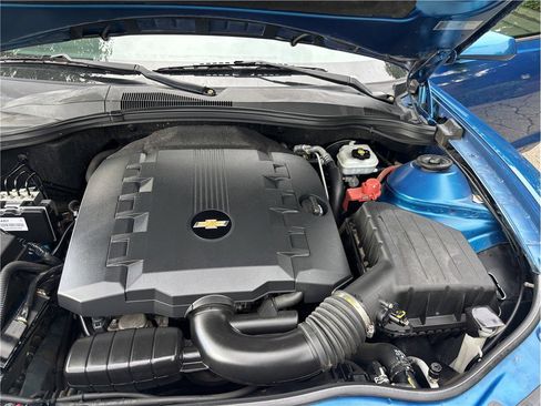 Used 2010 Chevrolet Camaro LS w/ White Stripe Package RWD image 11