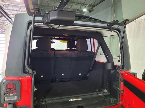 Used 2015 Jeep Wrangler Unlimited Sport image 44