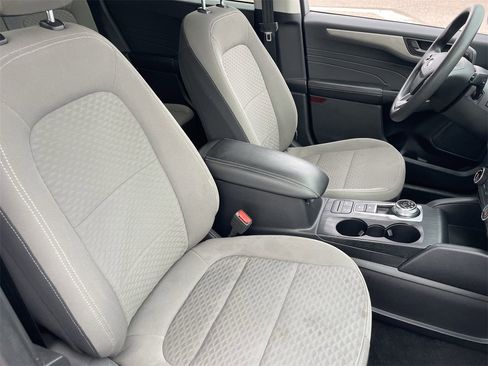 Used 2022 Ford Escape SE image 10