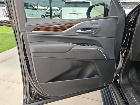 Certified 2024 Cadillac Escalade Premium Luxury w/ Performance Package image 23