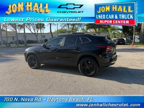 Used 2024 Chevrolet Trax ACTIV w/ Driver Confidence Package image 6