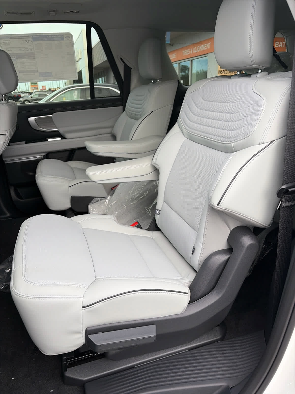 New 2027 Ford Expedition Max Platinum w/ Platinum Ultimate Package AWD/4WD image 23