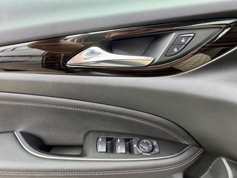 Used 2019 Buick Regal Essence w/ Driver Confidence Package I FWD image 26